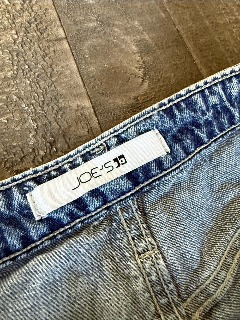 Joe’s Jeans Denim Shorts Size 27 Distressed Cutoff High Rise Summer EUC